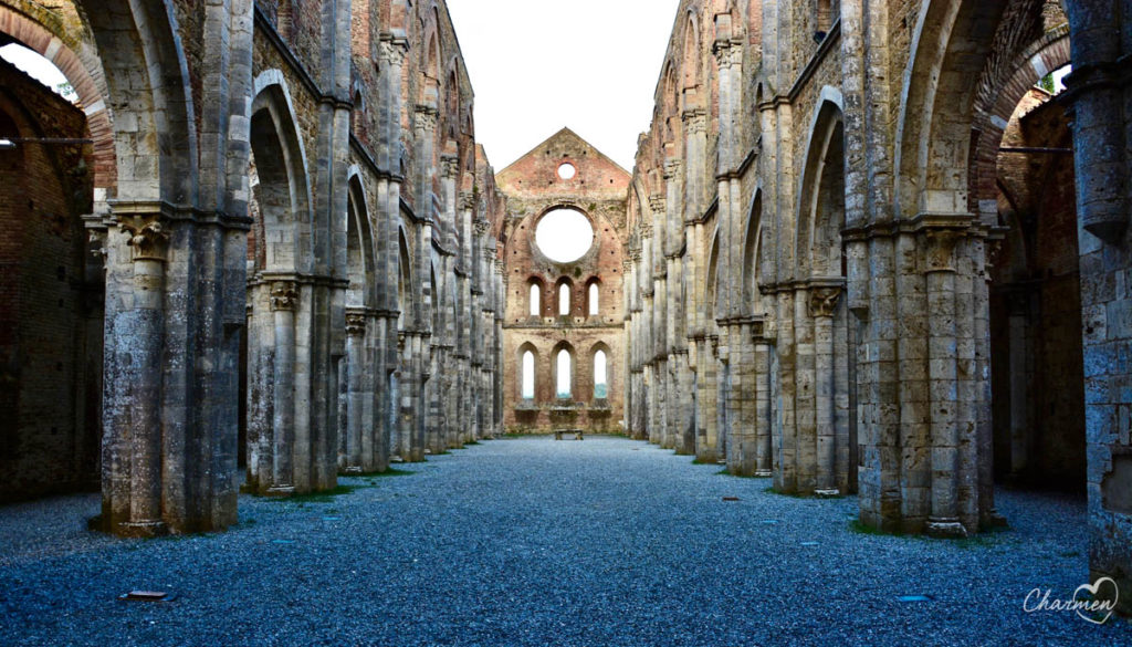 Abbazia San Galgano navata centrale