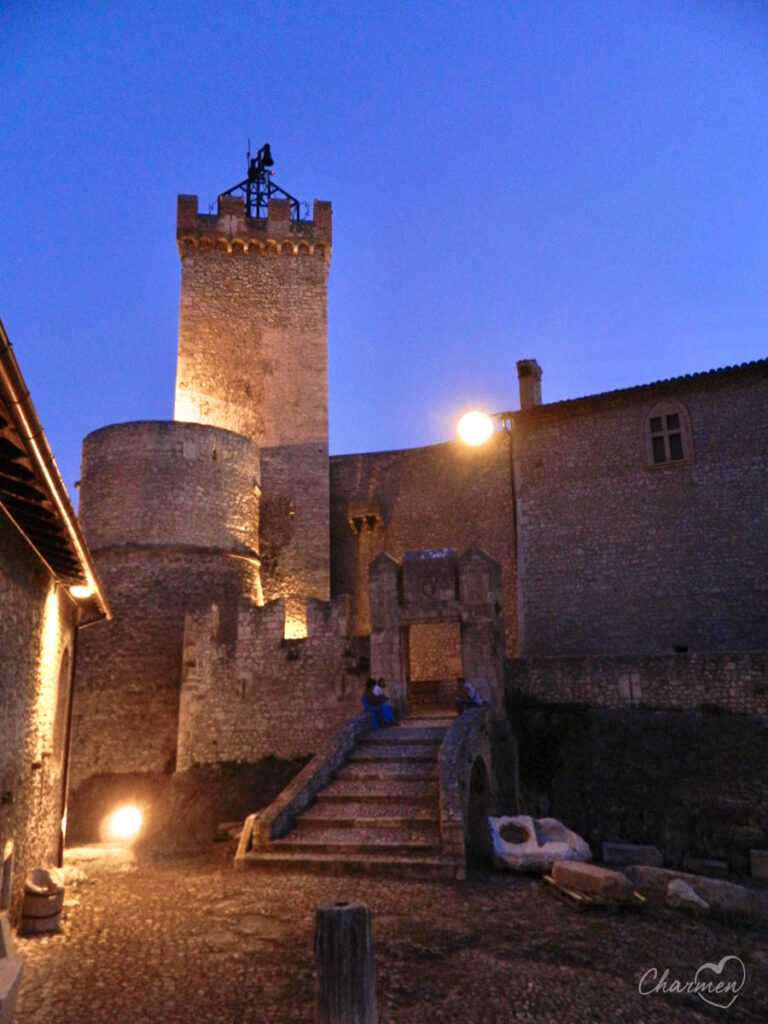 Castello Piccolomini Capestrano