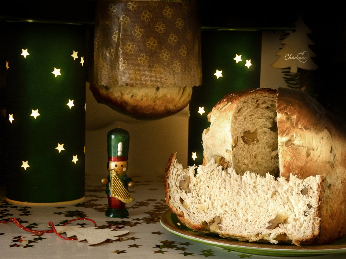 Panettone salato con gorgonzola e noci