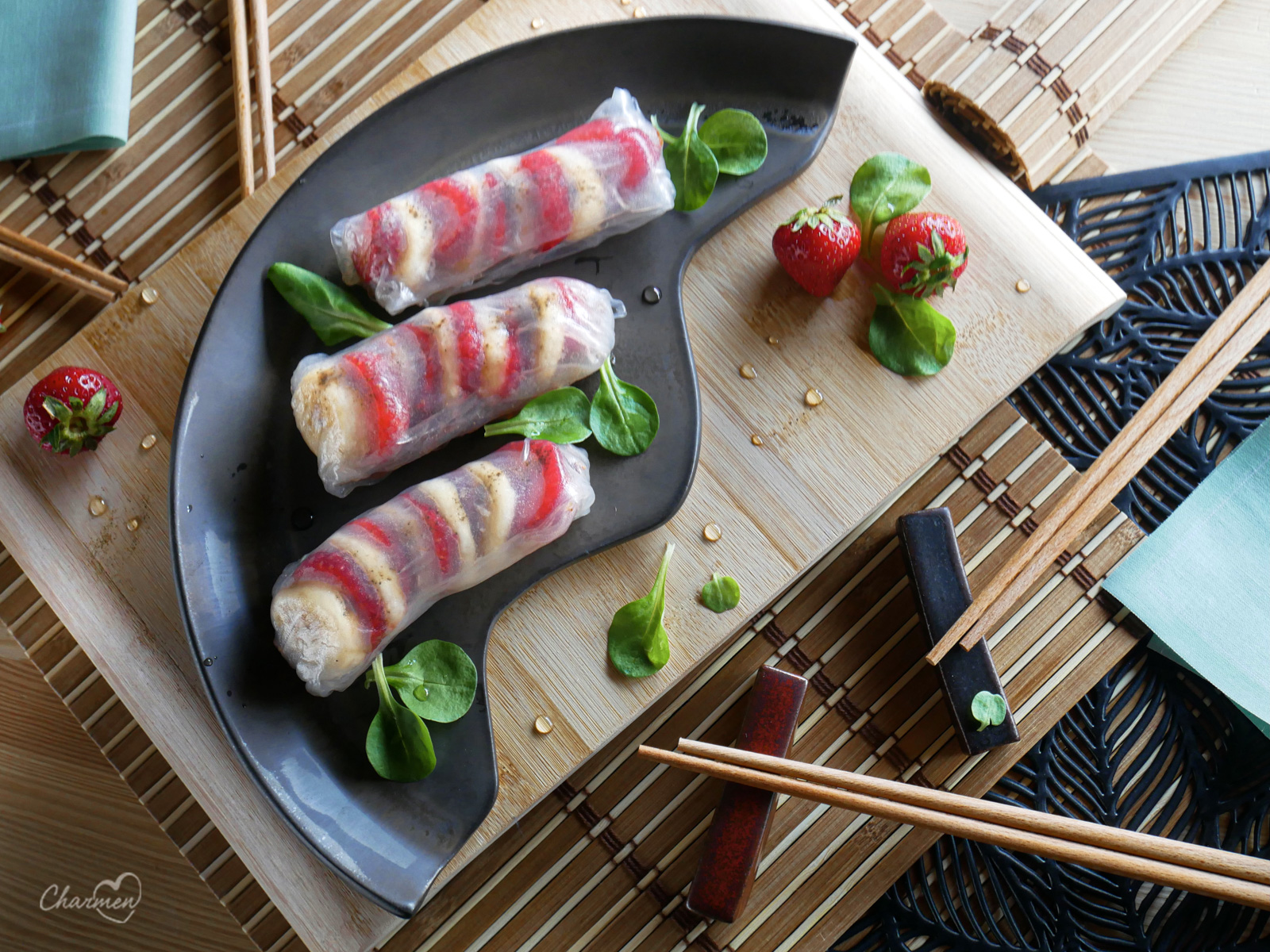 Involtini vietnamiti con bacon e frutta fresca