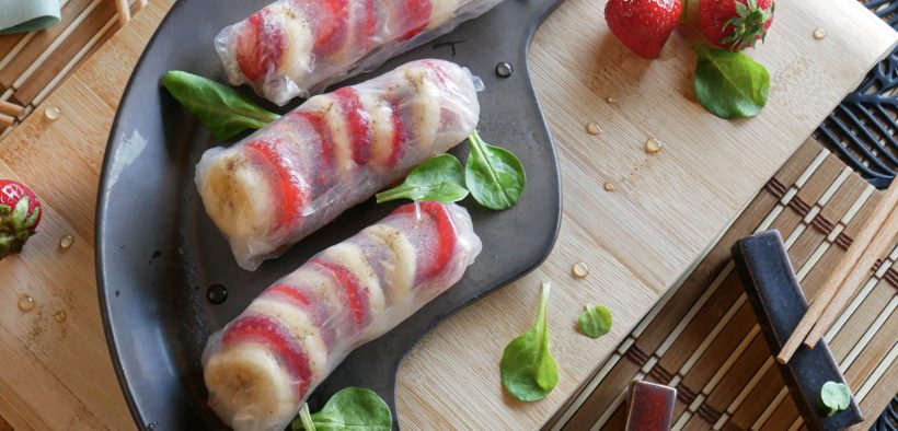 Involtini vietnamiti con bacon e frutta fresca