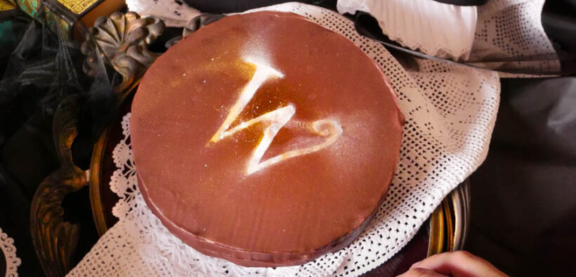 Torta al cioccolato fondente di Mercoledì Addams