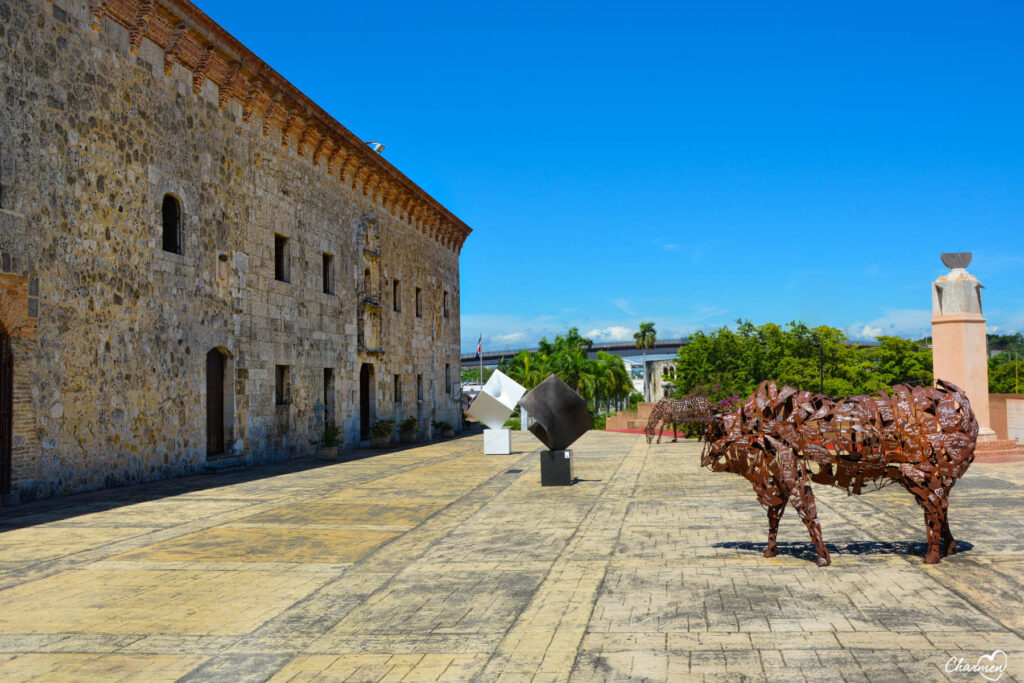 Museo de las Casas Reales e Plaza Reloj de Sol