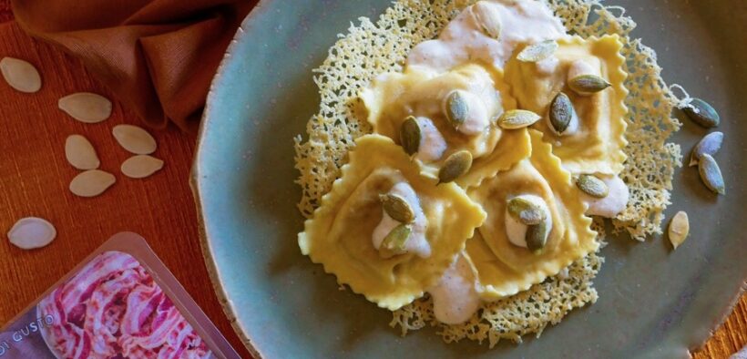 ravioli Scoiattolo con ripieno di zucca e pancetta rosolata